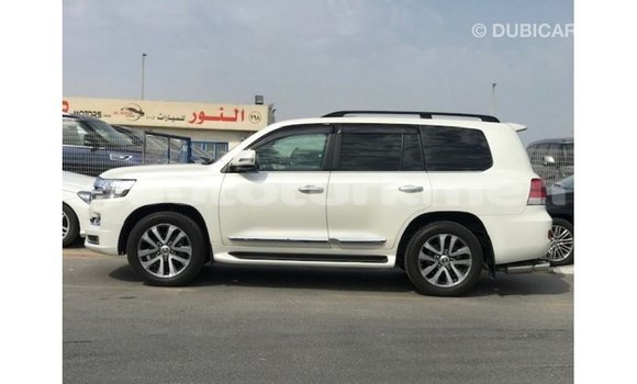 Buy Import Toyota Land Cruiser White Car in Import - Dubai in Ahal Buy Import Toyota Land Cruiser White Car in Import - Dubai in Ahal