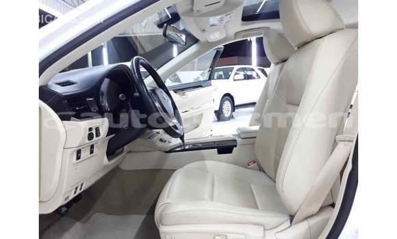 Buy Import Lexus ES White Car in Import - Dubai in Ahal Buy Import Lexus ES White Car in Import - Dubai in Ahal