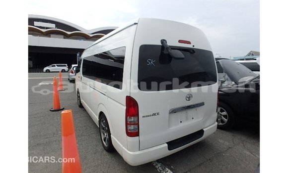 Buy Import Toyota Hiace White Car in Import - Dubai in Ahal Buy Import Toyota Hiace White Car in Import - Dubai in Ahal