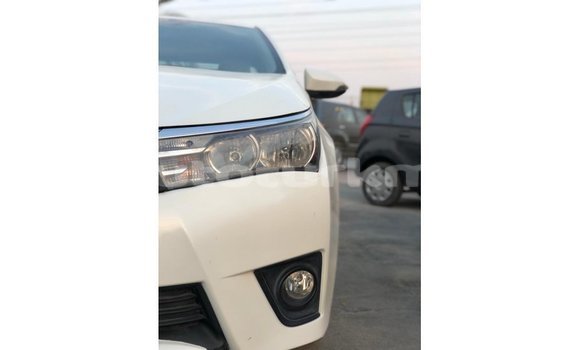 Buy Import Toyota Corolla White Car in Import - Dubai in Ahal Buy Import Toyota Corolla White Car in Import - Dubai in Ahal