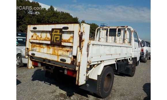 Buy Import Toyota Dyna White Car in Import - Dubai in Ahal Buy Import Toyota Dyna White Car in Import - Dubai in Ahal