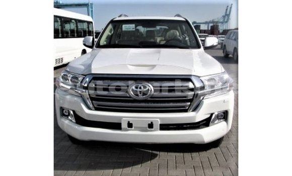 Buy Import Toyota Land Cruiser White Car in Import - Dubai in Ahal Buy Import Toyota Land Cruiser White Car in Import - Dubai in Ahal