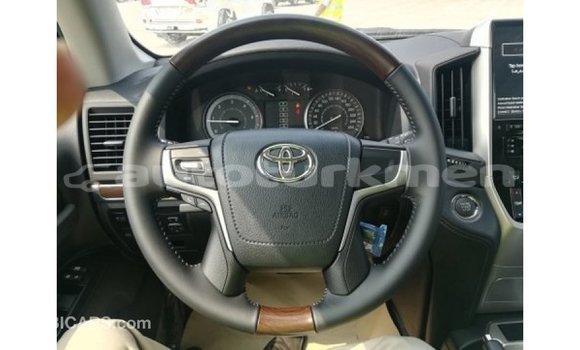 Buy Import Toyota Land Cruiser White Car in Import - Dubai in Ahal Buy Import Toyota Land Cruiser White Car in Import - Dubai in Ahal