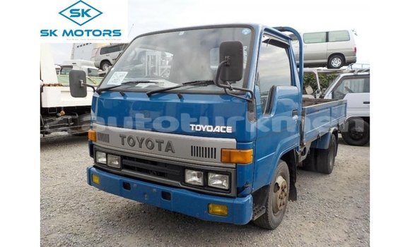 Buy Import Toyota Dyna Blue Car in Import - Dubai in Ahal