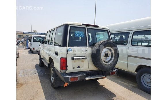 Buy Import Toyota Land Cruiser White Car in Import - Dubai in Ahal Buy Import Toyota Land Cruiser White Car in Import - Dubai in Ahal