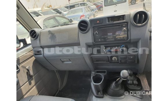 Buy Import Toyota Land Cruiser White Car in Import - Dubai in Ahal Buy Import Toyota Land Cruiser White Car in Import - Dubai in Ahal