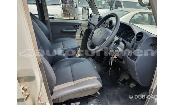 Buy Import Toyota Land Cruiser White Car in Import - Dubai in Ahal Buy Import Toyota Land Cruiser White Car in Import - Dubai in Ahal