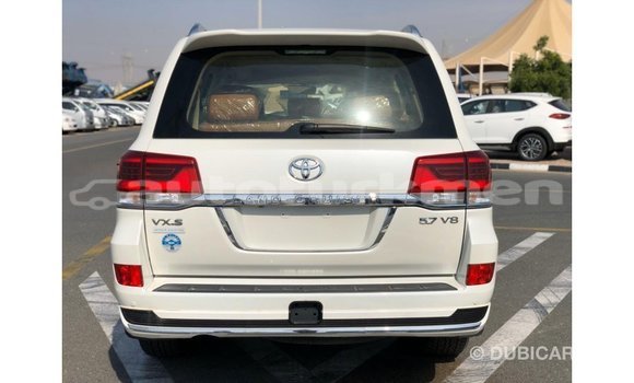 Buy Import Toyota Land Cruiser White Car in Import - Dubai in Ahal Buy Import Toyota Land Cruiser White Car in Import - Dubai in Ahal