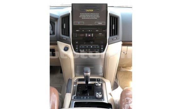 Buy Import Toyota Land Cruiser White Car in Import - Dubai in Ahal Buy Import Toyota Land Cruiser White Car in Import - Dubai in Ahal