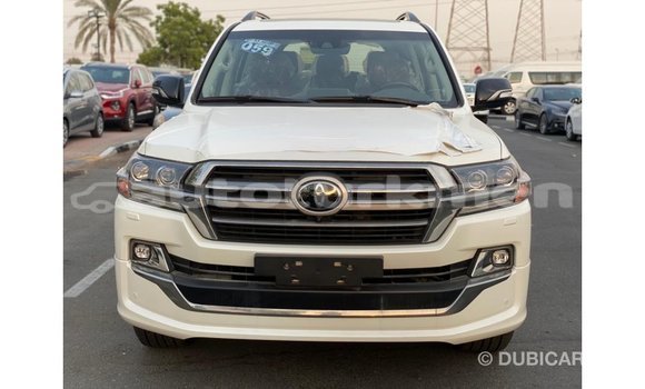 Buy Import Toyota Land Cruiser White Car in Import - Dubai in Ahal Buy Import Toyota Land Cruiser White Car in Import - Dubai in Ahal