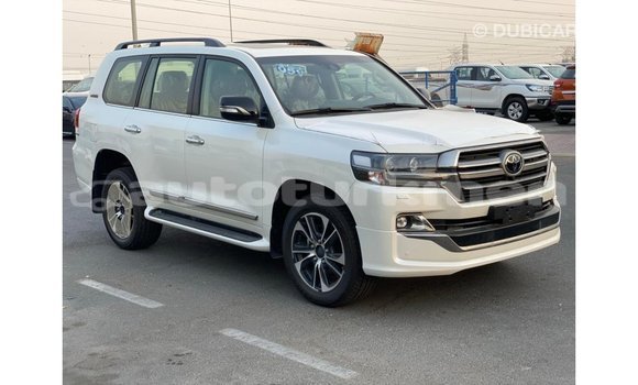 Buy Import Toyota Land Cruiser White Car in Import - Dubai in Ahal Buy Import Toyota Land Cruiser White Car in Import - Dubai in Ahal