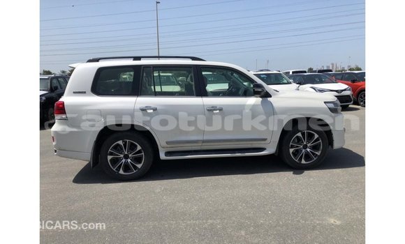 Buy Import Toyota Land Cruiser White Car in Import - Dubai in Ahal Buy Import Toyota Land Cruiser White Car in Import - Dubai in Ahal