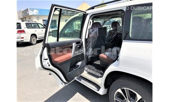 Buy Import Toyota Land Cruiser White Car in Import - Dubai in Ahal Buy Import Toyota Land Cruiser White Car in Import - Dubai in Ahal