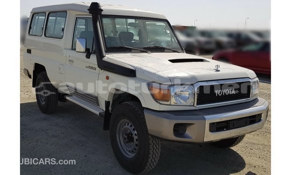 Buy Import Toyota Land Cruiser White Car in Import - Dubai in Ahal Buy Import Toyota Land Cruiser White Car in Import - Dubai in Ahal