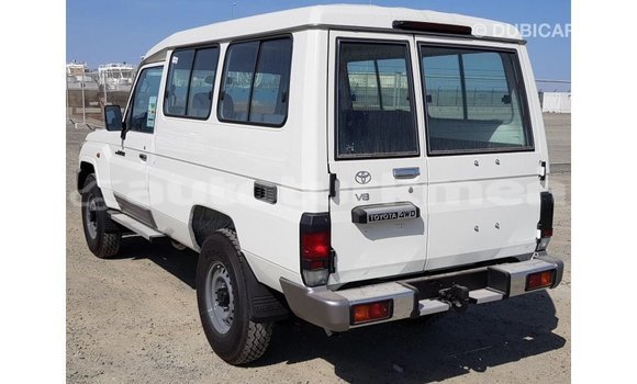 Buy Import Toyota Land Cruiser White Car in Import - Dubai in Ahal Buy Import Toyota Land Cruiser White Car in Import - Dubai in Ahal