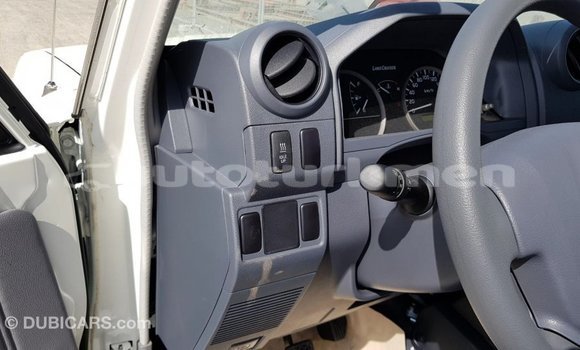 Buy Import Toyota Land Cruiser White Car in Import - Dubai in Ahal Buy Import Toyota Land Cruiser White Car in Import - Dubai in Ahal