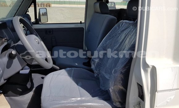 Buy Import Toyota Land Cruiser White Car in Import - Dubai in Ahal Buy Import Toyota Land Cruiser White Car in Import - Dubai in Ahal
