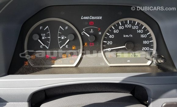 Buy Import Toyota Land Cruiser White Car in Import - Dubai in Ahal Buy Import Toyota Land Cruiser White Car in Import - Dubai in Ahal