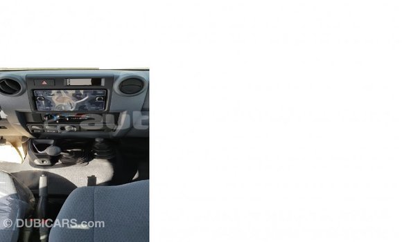 Buy Import Toyota Land Cruiser White Car in Import - Dubai in Ahal Buy Import Toyota Land Cruiser White Car in Import - Dubai in Ahal