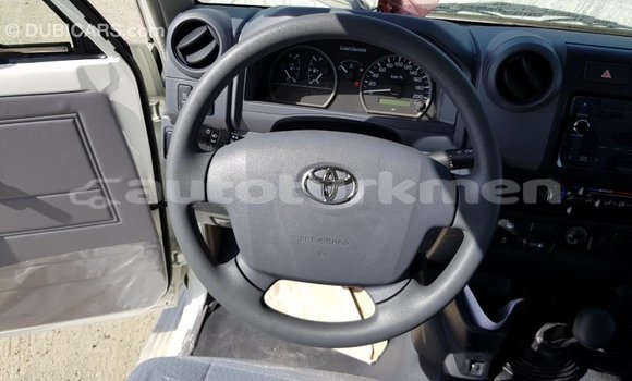 Buy Import Toyota Land Cruiser White Car in Import - Dubai in Ahal Buy Import Toyota Land Cruiser White Car in Import - Dubai in Ahal