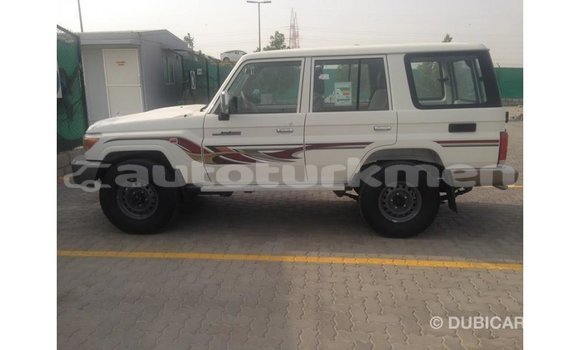 Buy Import Toyota Land Cruiser White Car in Import - Dubai in Ahal Buy Import Toyota Land Cruiser White Car in Import - Dubai in Ahal