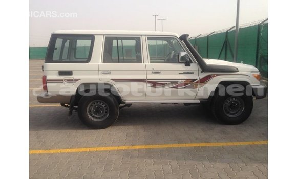 Buy Import Toyota Land Cruiser White Car in Import - Dubai in Ahal Buy Import Toyota Land Cruiser White Car in Import - Dubai in Ahal