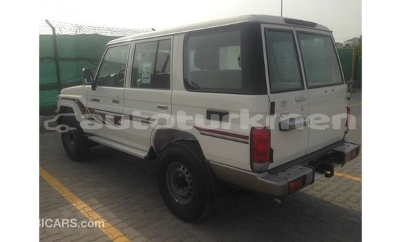 Buy Import Toyota Land Cruiser White Car in Import - Dubai in Ahal Buy Import Toyota Land Cruiser White Car in Import - Dubai in Ahal