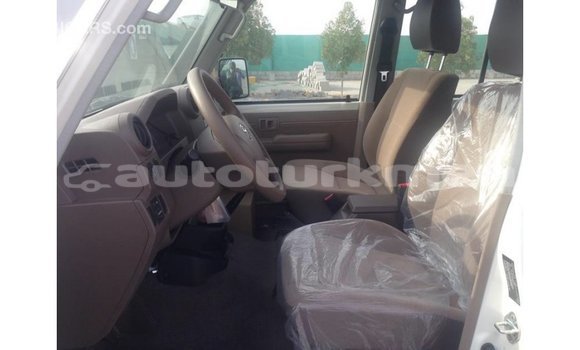 Buy Import Toyota Land Cruiser White Car in Import - Dubai in Ahal Buy Import Toyota Land Cruiser White Car in Import - Dubai in Ahal