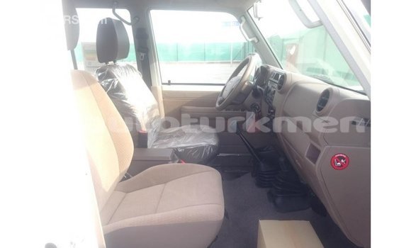 Buy Import Toyota Land Cruiser White Car in Import - Dubai in Ahal Buy Import Toyota Land Cruiser White Car in Import - Dubai in Ahal