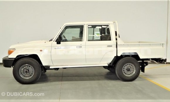 Buy Import Toyota Land Cruiser White Car in Import - Dubai in Ahal Buy Import Toyota Land Cruiser White Car in Import - Dubai in Ahal