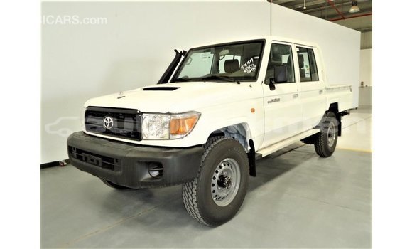 Buy Import Toyota Land Cruiser White Car in Import - Dubai in Ahal Buy Import Toyota Land Cruiser White Car in Import - Dubai in Ahal