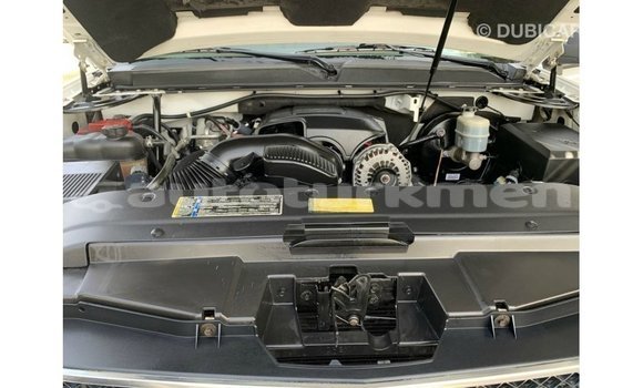 Buy Import Chevrolet Tahoe White Car in Import - Dubai in Ahal Buy Import Chevrolet Tahoe White Car in Import - Dubai in Ahal