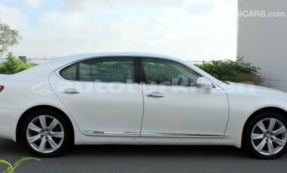 Buy Import Lexus LS White Car in Import - Dubai in Ahal Buy Import Lexus LS White Car in Import - Dubai in Ahal