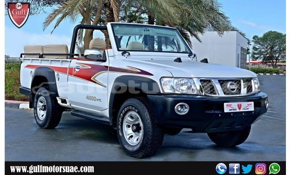 Buy Import Nissan Patrol White Car in Import - Dubai in Ahal