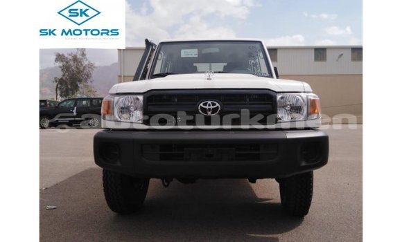 Buy Import Toyota Land Cruiser White Car in Import - Dubai in Ahal Buy Import Toyota Land Cruiser White Car in Import - Dubai in Ahal