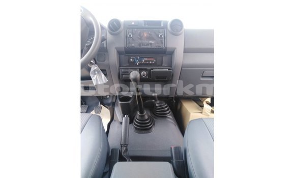 Buy Import Toyota Land Cruiser White Car in Import - Dubai in Ahal Buy Import Toyota Land Cruiser White Car in Import - Dubai in Ahal