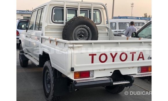Buy Import Toyota Land Cruiser White Car in Import - Dubai in Ahal Buy Import Toyota Land Cruiser White Car in Import - Dubai in Ahal