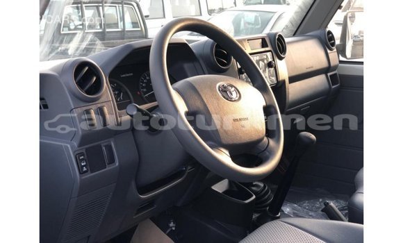 Buy Import Toyota Land Cruiser White Car in Import - Dubai in Ahal Buy Import Toyota Land Cruiser White Car in Import - Dubai in Ahal