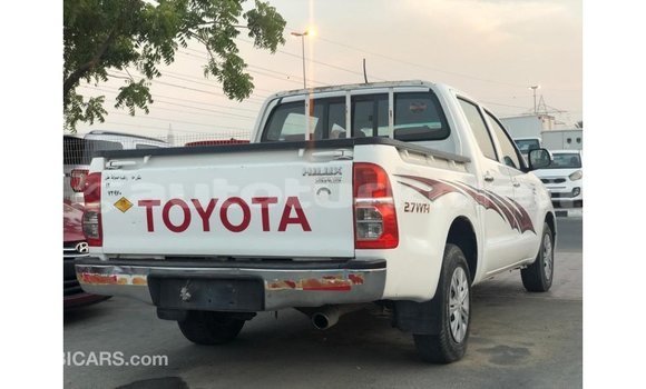 Buy Import Toyota Hilux White Car in Import - Dubai in Ahal Buy Import Toyota Hilux White Car in Import - Dubai in Ahal