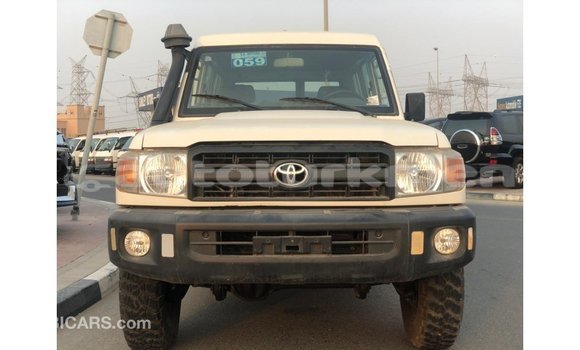 Buy Import Toyota Land Cruiser White Car in Import - Dubai in Ahal Buy Import Toyota Land Cruiser White Car in Import - Dubai in Ahal