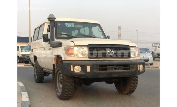 Buy Import Toyota Land Cruiser White Car in Import - Dubai in Ahal Buy Import Toyota Land Cruiser White Car in Import - Dubai in Ahal