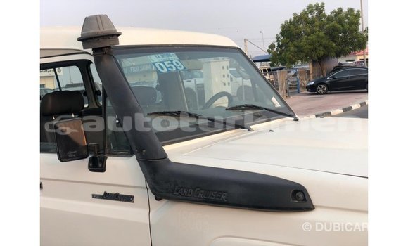 Buy Import Toyota Land Cruiser White Car in Import - Dubai in Ahal Buy Import Toyota Land Cruiser White Car in Import - Dubai in Ahal