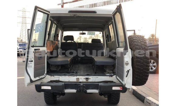Buy Import Toyota Land Cruiser White Car in Import - Dubai in Ahal Buy Import Toyota Land Cruiser White Car in Import - Dubai in Ahal