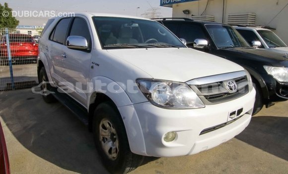 Buy Import Toyota Fortuner White Car in Import - Dubai in Ahal Buy Import Toyota Fortuner White Car in Import - Dubai in Ahal