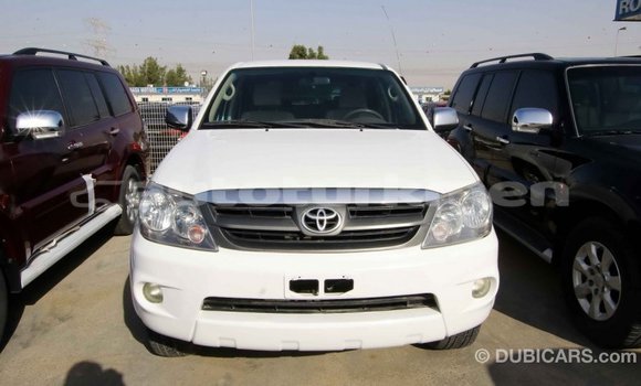 Buy Import Toyota Fortuner White Car in Import - Dubai in Ahal Buy Import Toyota Fortuner White Car in Import - Dubai in Ahal