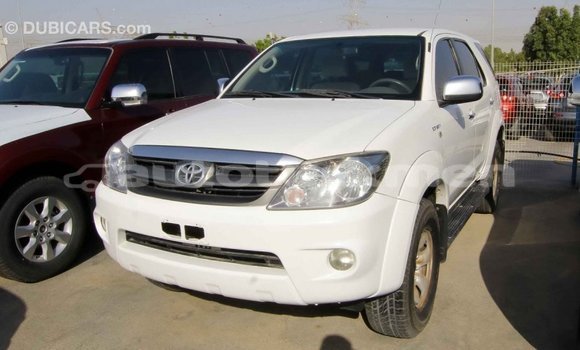 Buy Import Toyota Fortuner White Car in Import - Dubai in Ahal Buy Import Toyota Fortuner White Car in Import - Dubai in Ahal