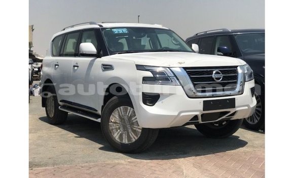 Buy Import Nissan Patrol White Car in Import - Dubai in Ahal