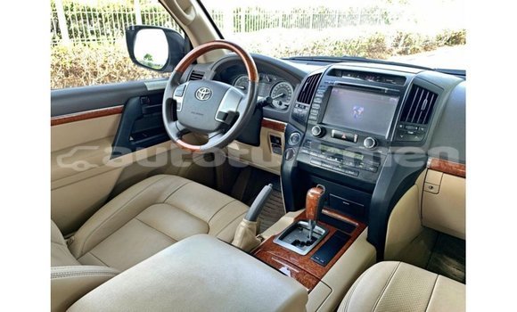 Buy Import Toyota Land Cruiser Other Car in Import - Dubai in Ahal Buy Import Toyota Land Cruiser Other Car in Import - Dubai in Ahal