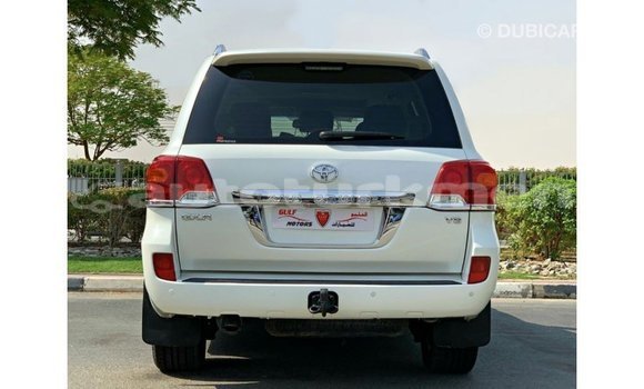 Buy Import Toyota Land Cruiser White Car in Import - Dubai in Ahal Buy Import Toyota Land Cruiser White Car in Import - Dubai in Ahal