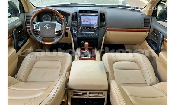 Buy Import Toyota Land Cruiser White Car in Import - Dubai in Ahal Buy Import Toyota Land Cruiser White Car in Import - Dubai in Ahal